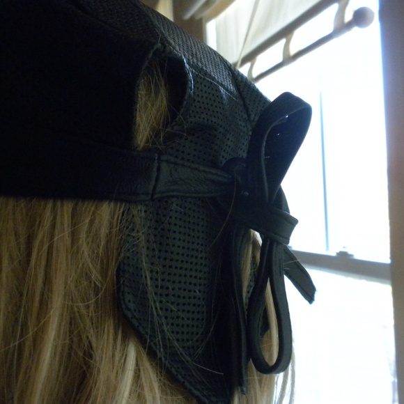 Summer Light Leather Studded Cap Hat Diamond Back - Picture 2 of 3